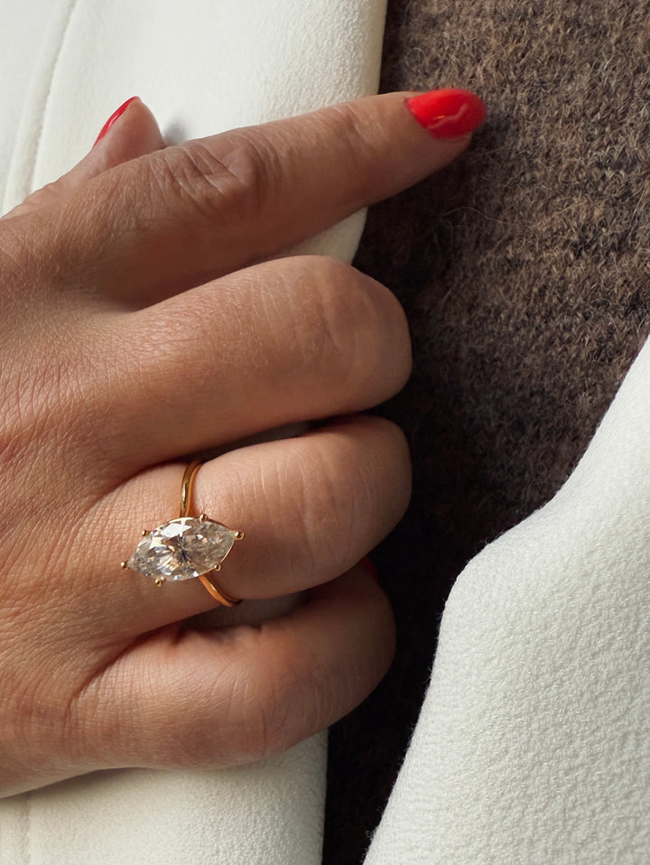 Marquise Majesty Ring 14 K Guld