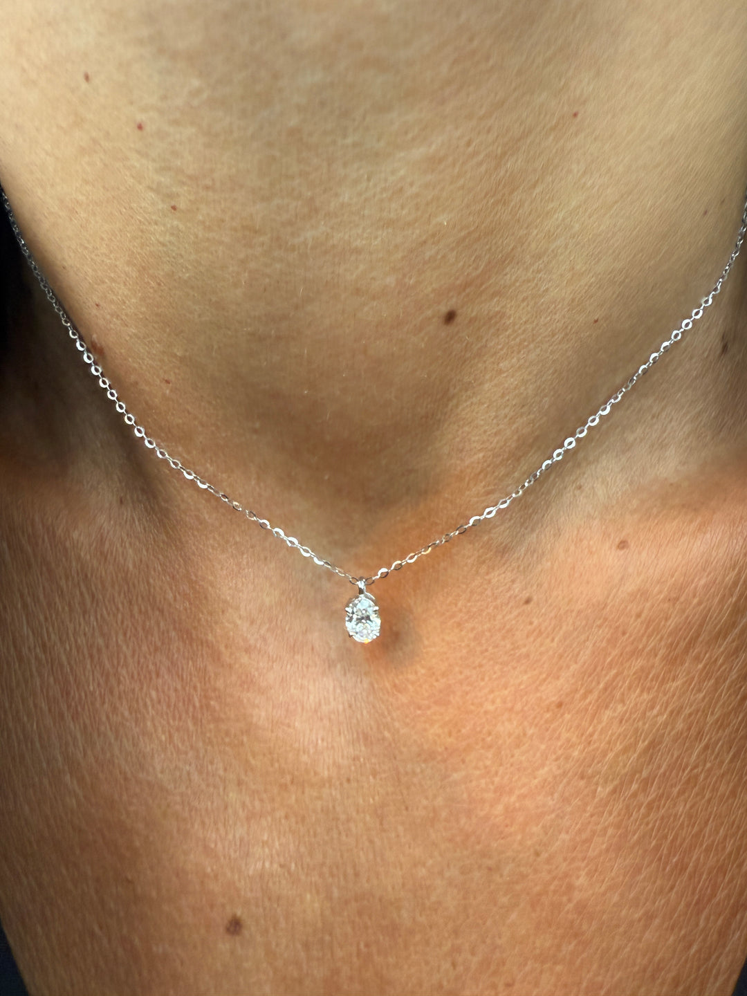 Diamant Halskæde Oval Cut 18 K Hvidguld