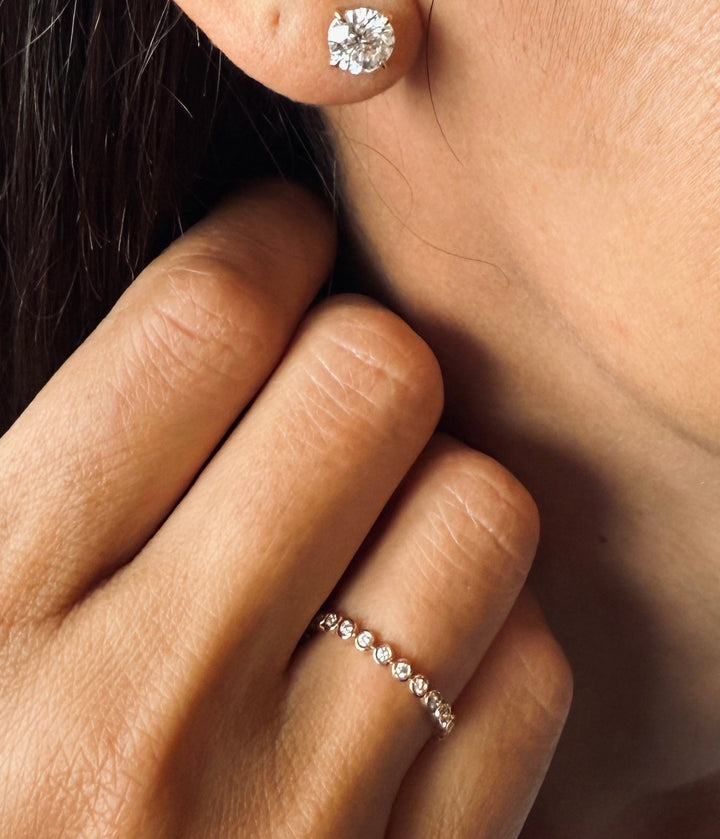 CHR SOLITAIRE ØRESTIK GULD 14 K