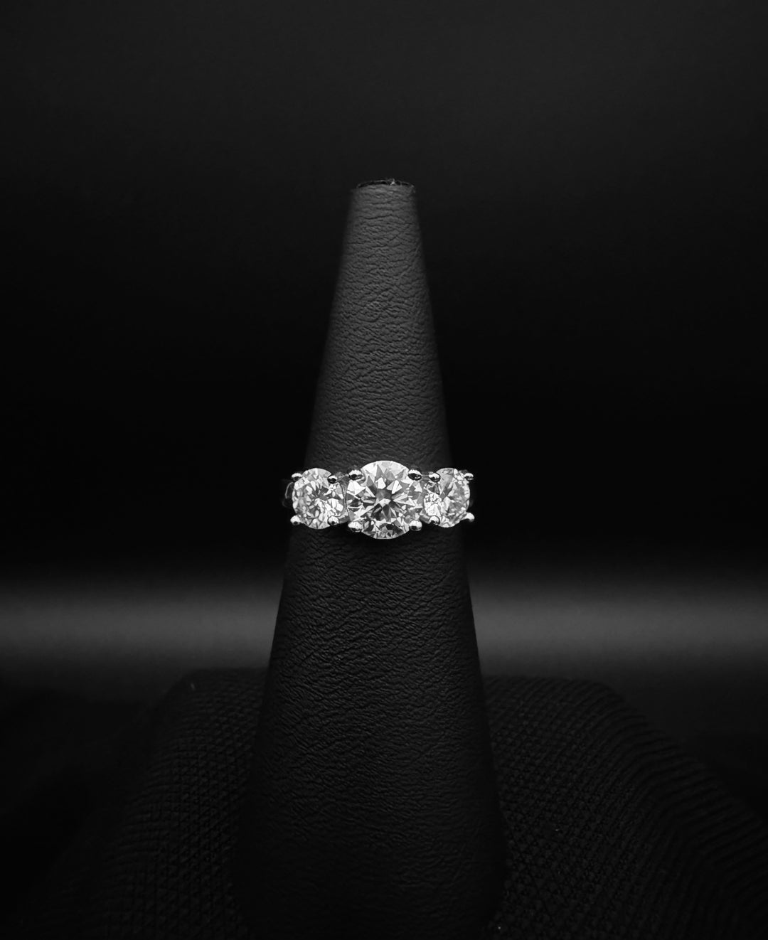 Wauw Her Ring