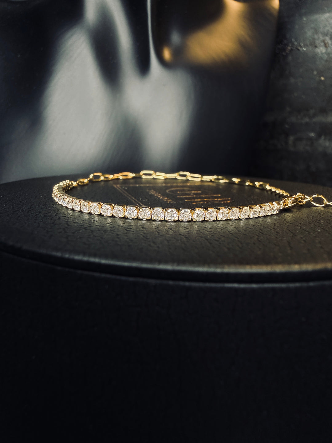 Petite Tennis Armbånd 2mm – Golden Edt.