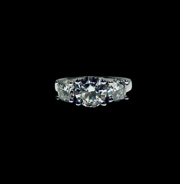 Wauw Her Ring