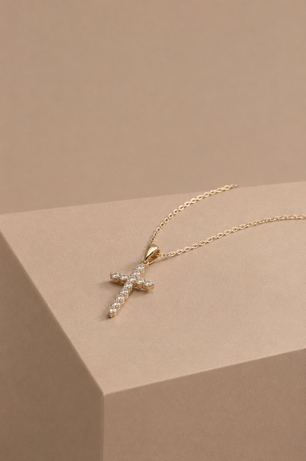 CHR Diamant Kors Guld 18K Vedhæng