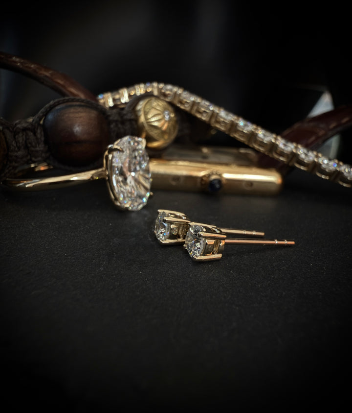 Diamant Ørestikker 9K Guld