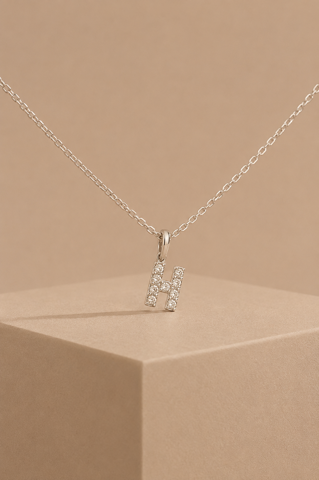 Diamantbogstav 18 K Hvidguld