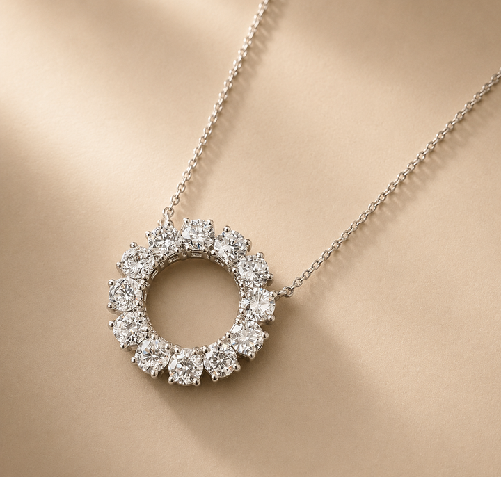 Diamant Circle of Love Halskæde – 9K Hvidguld