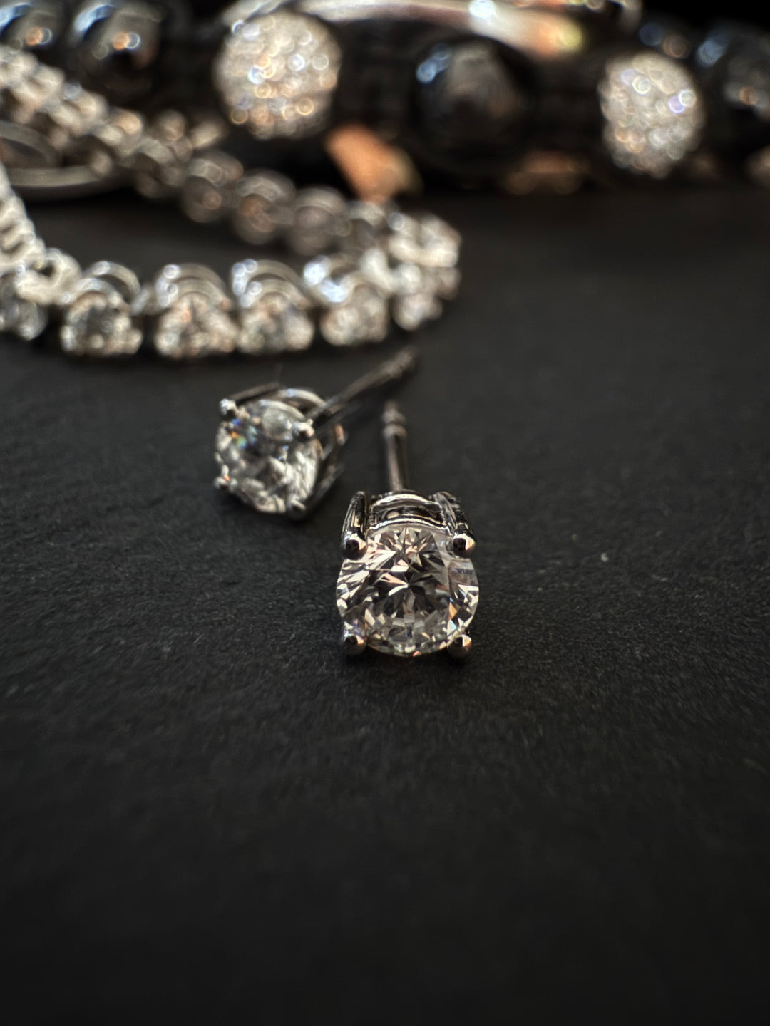 Diamant Ørestikker 9K Hvidguld