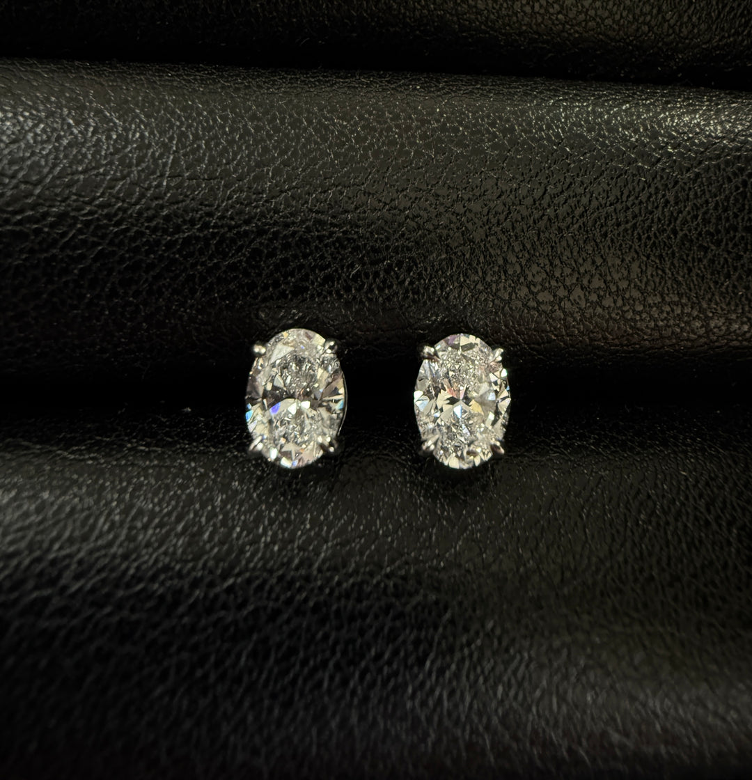 Diamant Ørestikker Oval Cut Hvidguld 18 K