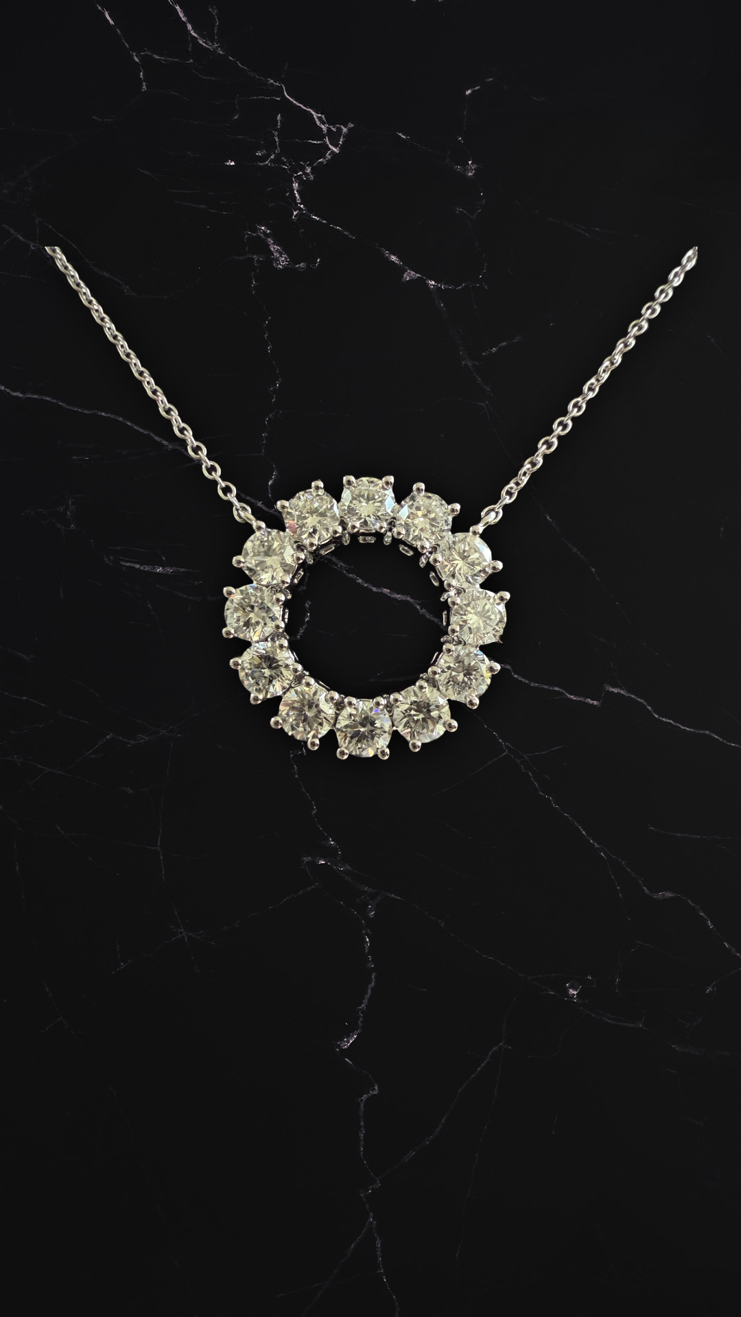 Diamant Circle of Love Halskæde – 9K Hvidguld