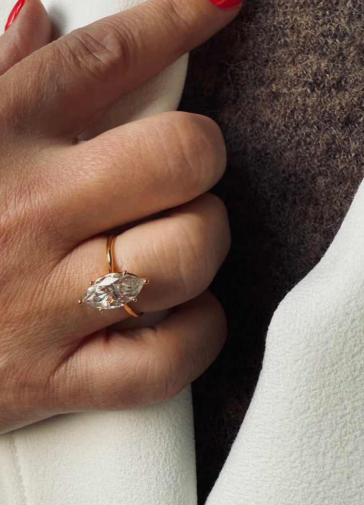 Marquise Majesty Ring 14 K Guld