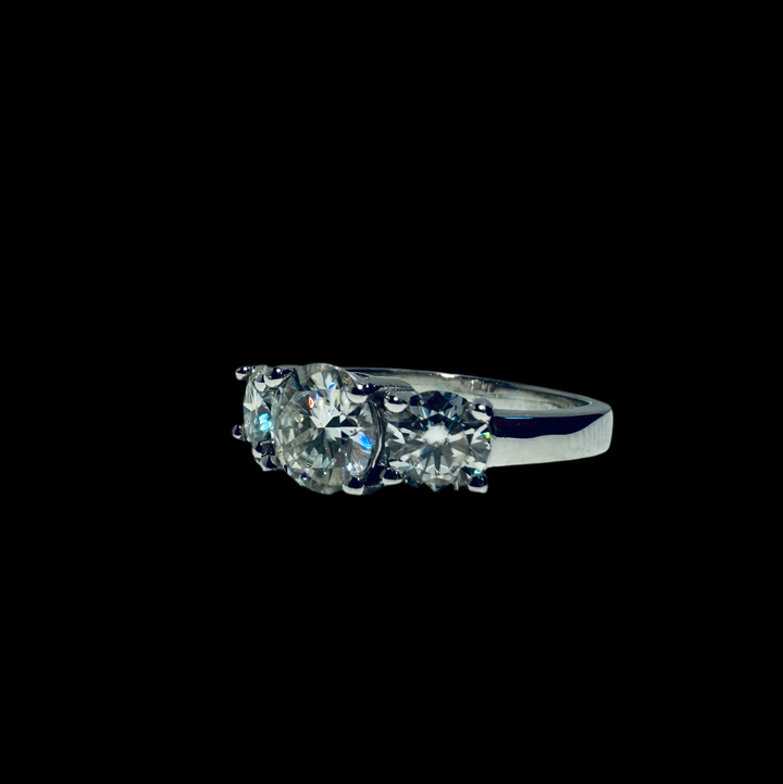 Wauw Her Ring