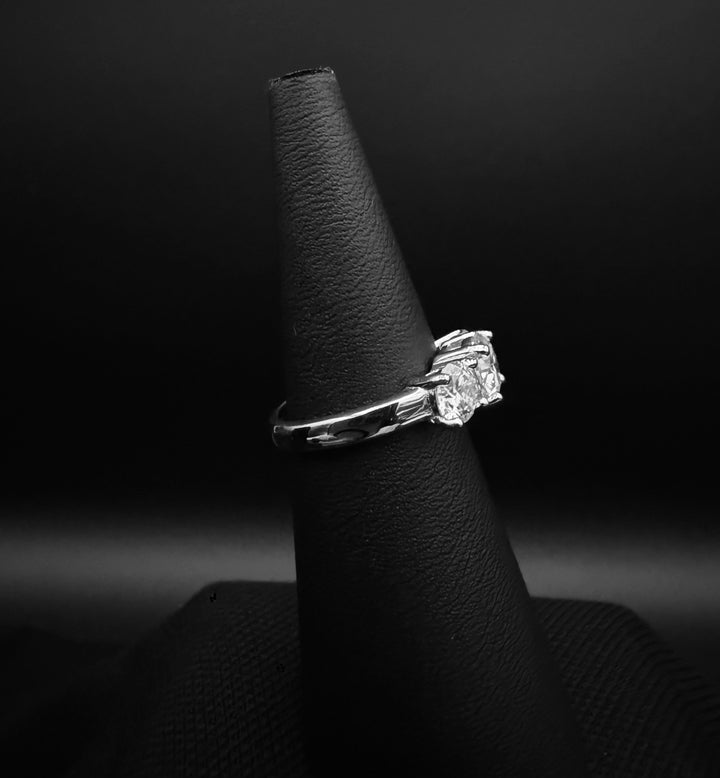 Wauw Her Ring