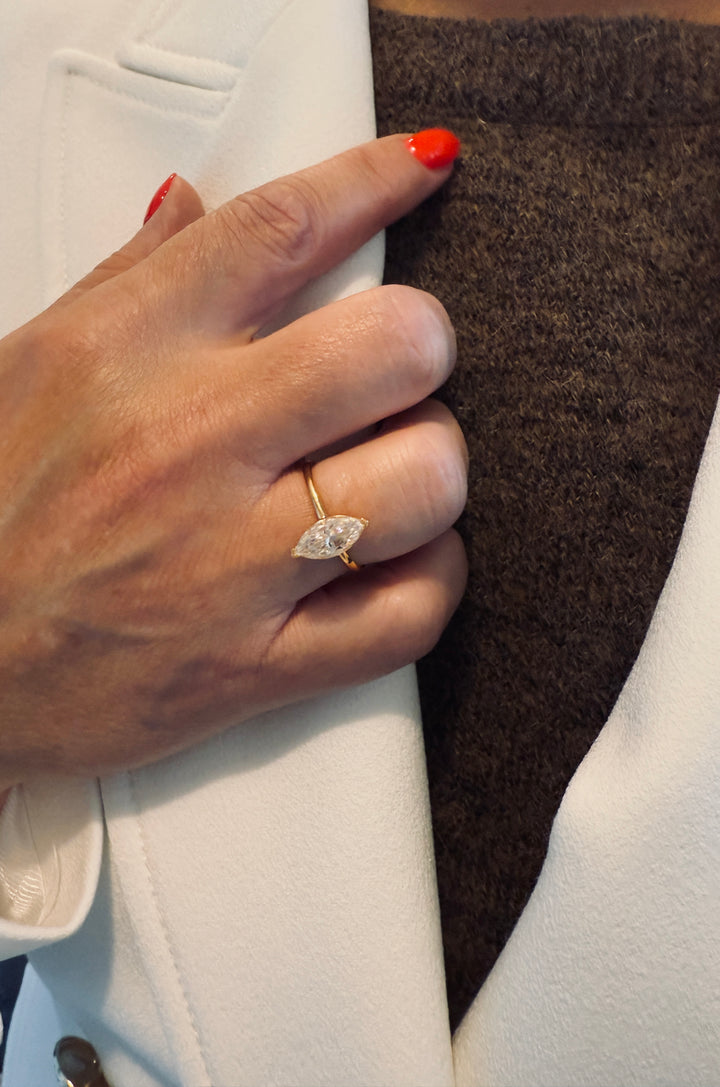 Starlit Marquise Ring 14 K Guld