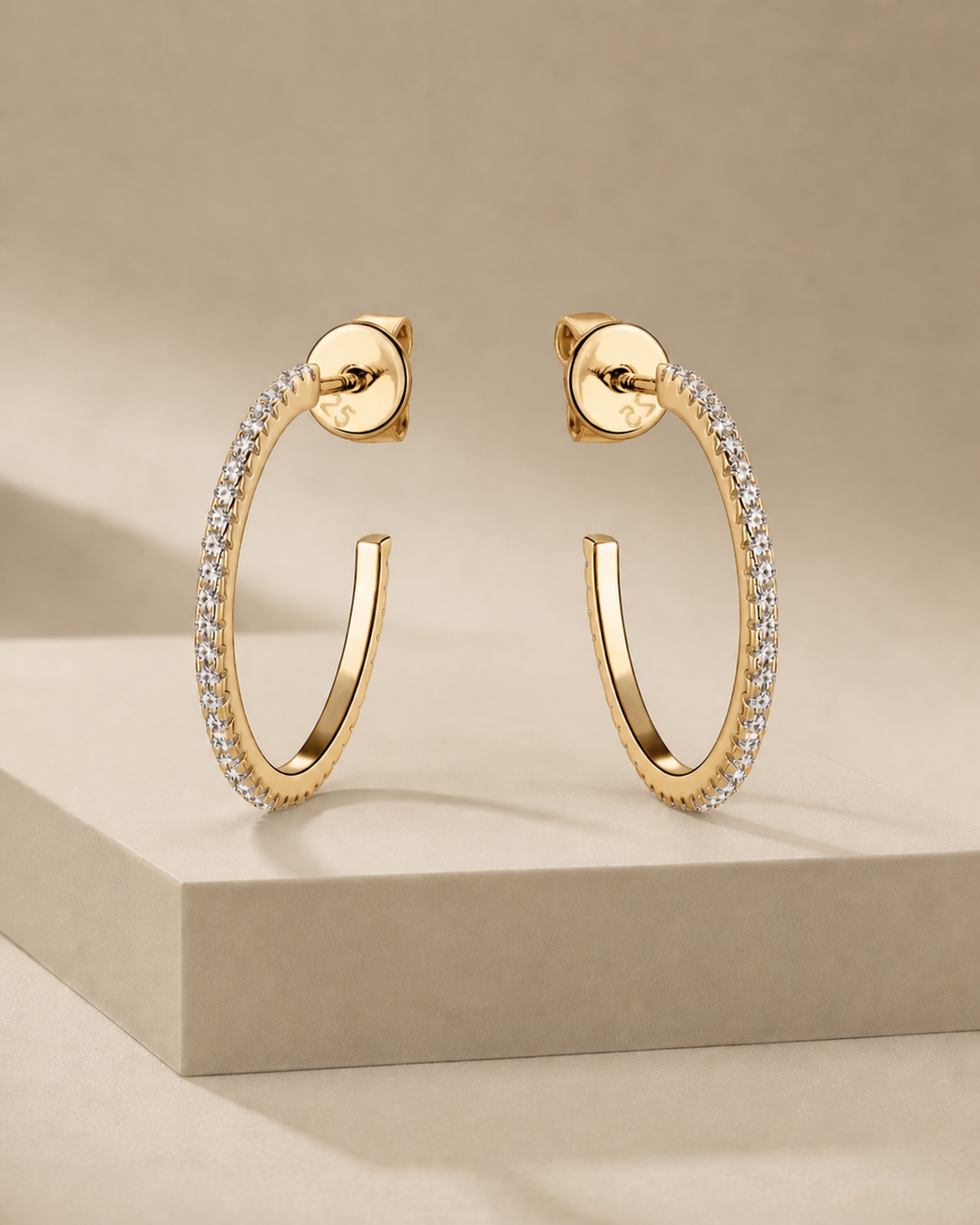 Fine Pavé Hoops Golden Edt.