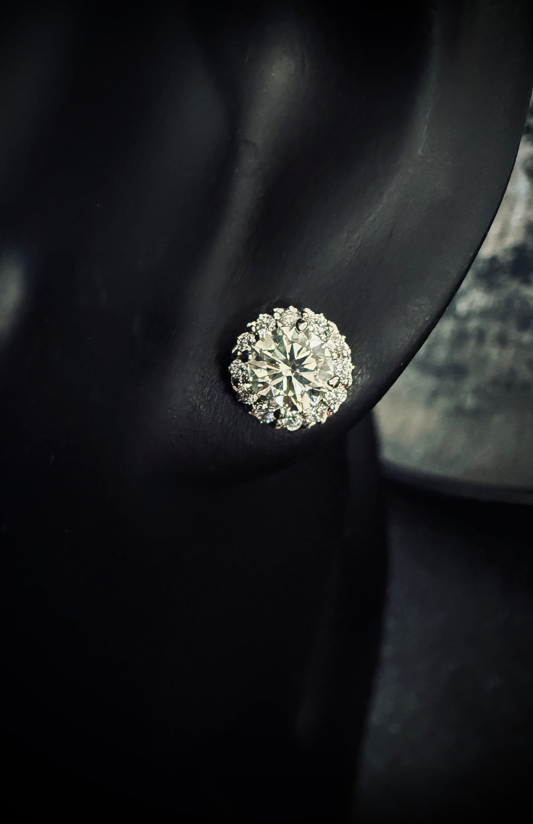 Halo Lumière – White Edition