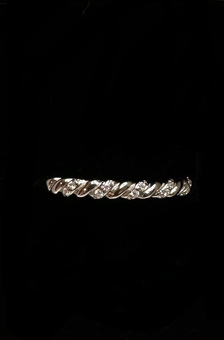 Twister Ring