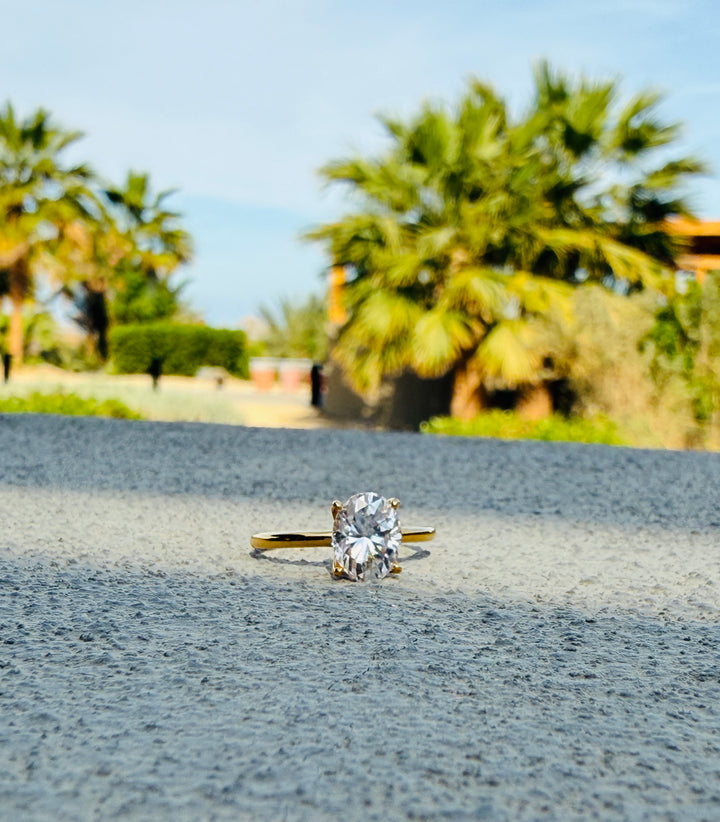 CHR Solitaire Oval Cut Ring Guld