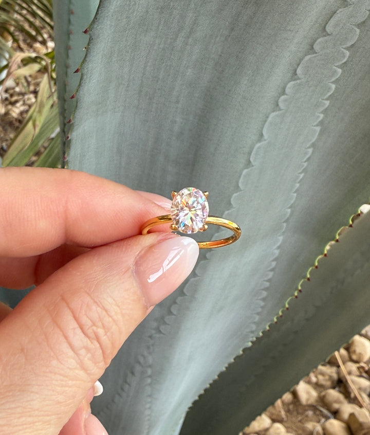 CHR Solitaire Oval Cut Ring Guld