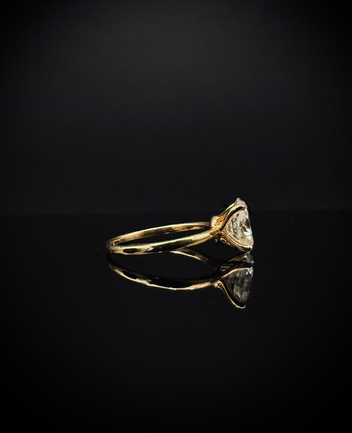 CHR Solitaire Oval Cut Ring Guld