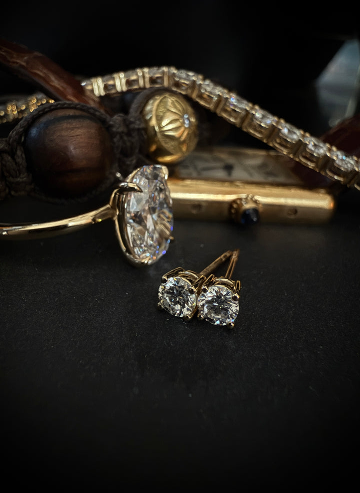 Diamant Ørestikker 9K Guld