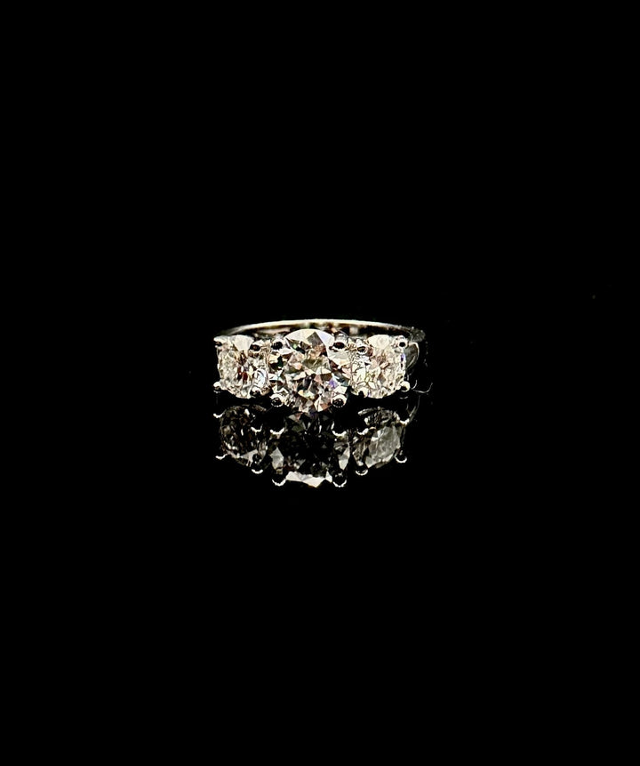 Wauw Her Ring