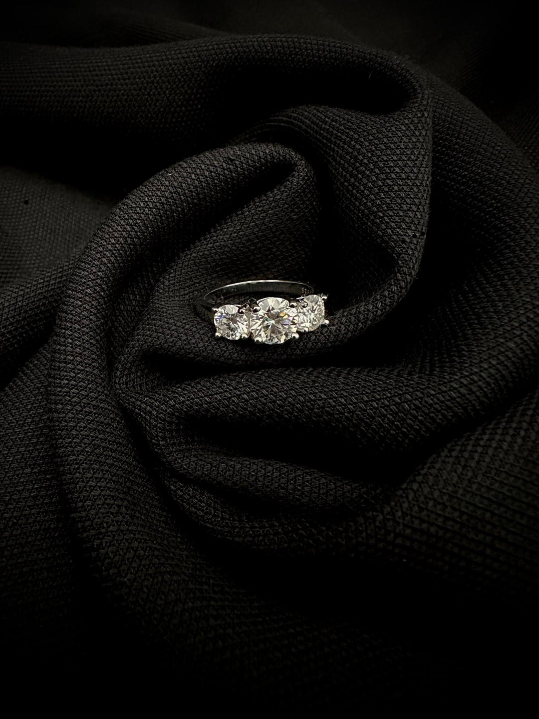 Wauw Her Ring