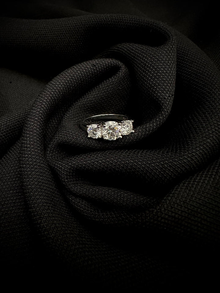 Wauw Her Ring