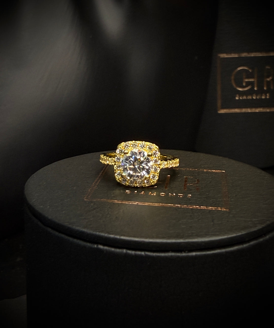 Lumina Halo Ring Golden Edt.