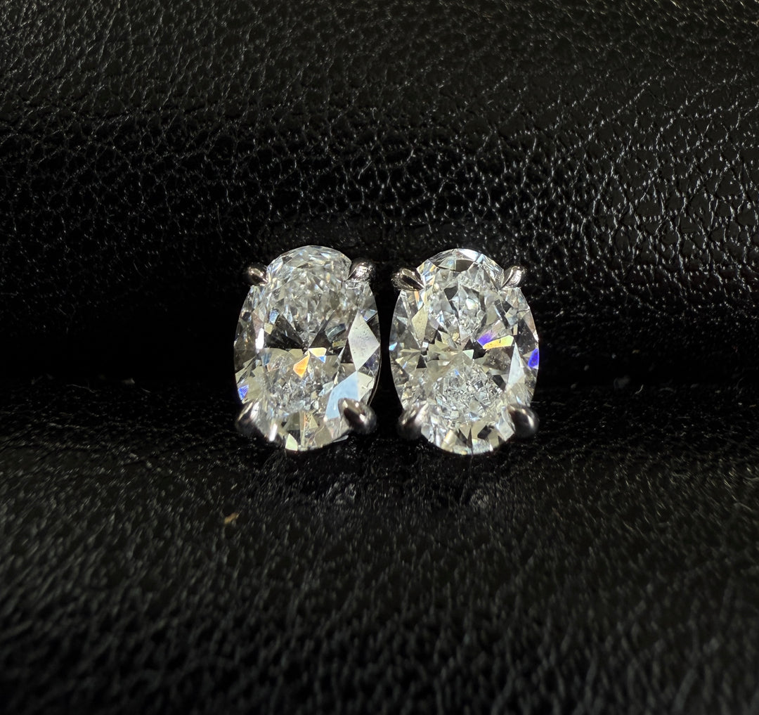 Diamant Ørestikker Oval Cut Hvidguld 18 K
