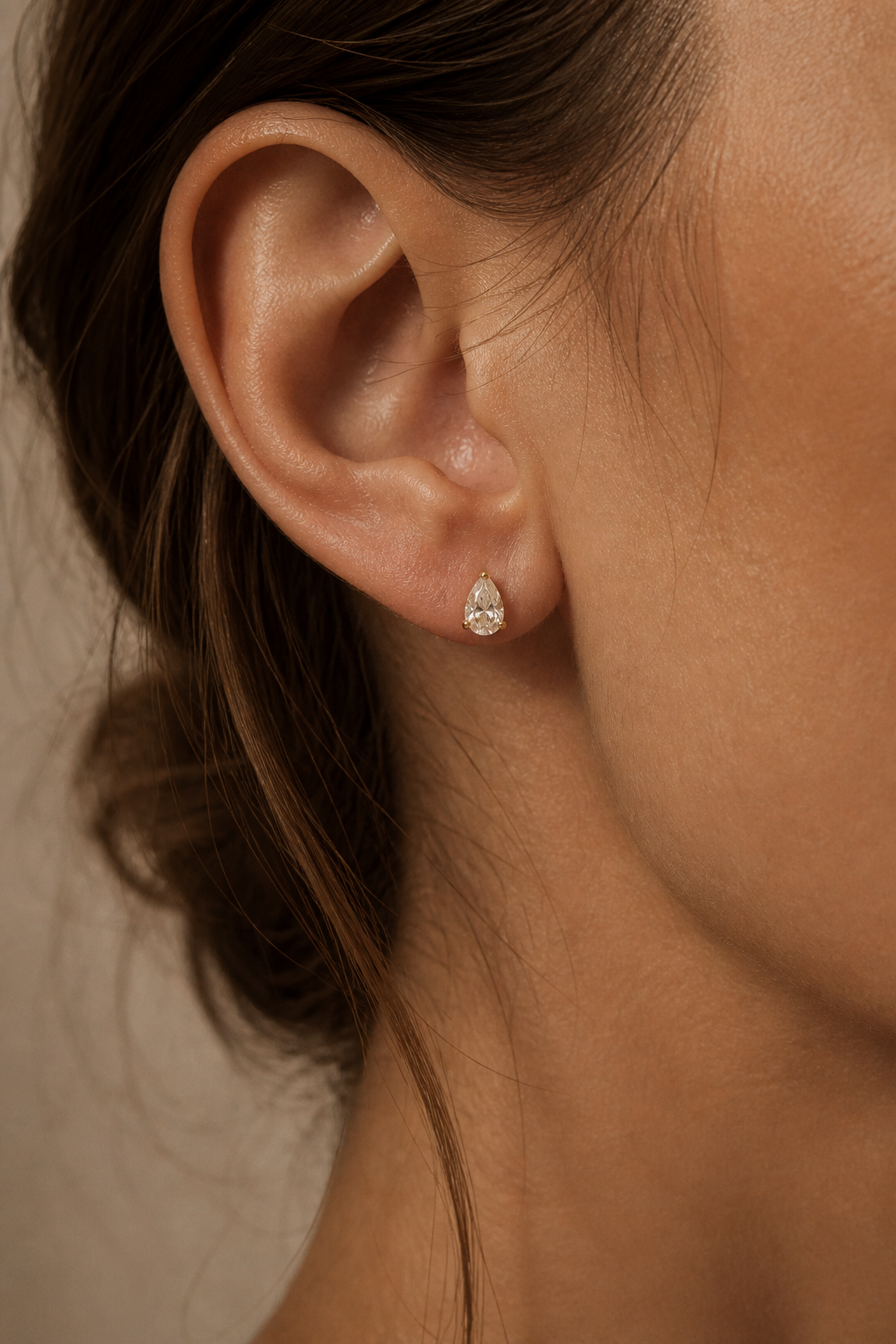 Pearcut Ørestikker Guld 14 K