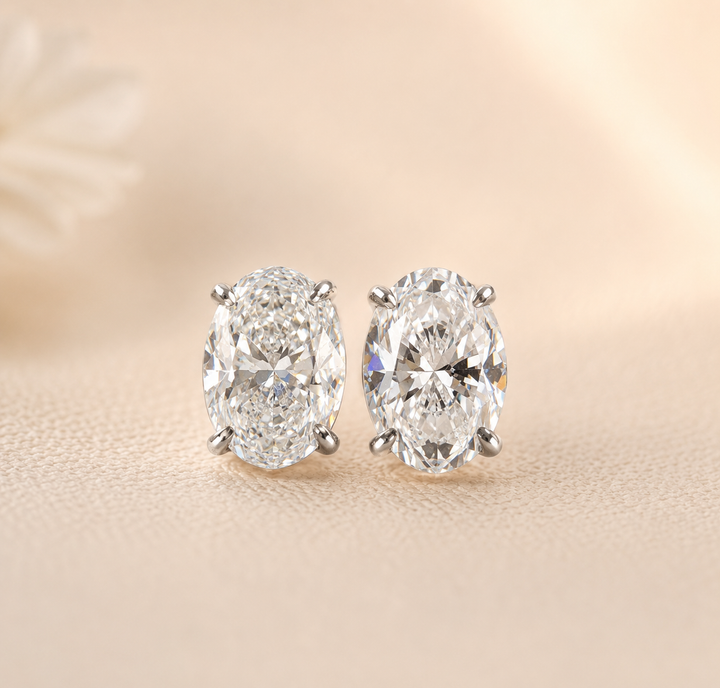 Diamant Ørestikker Oval Cut Hvidguld 9K