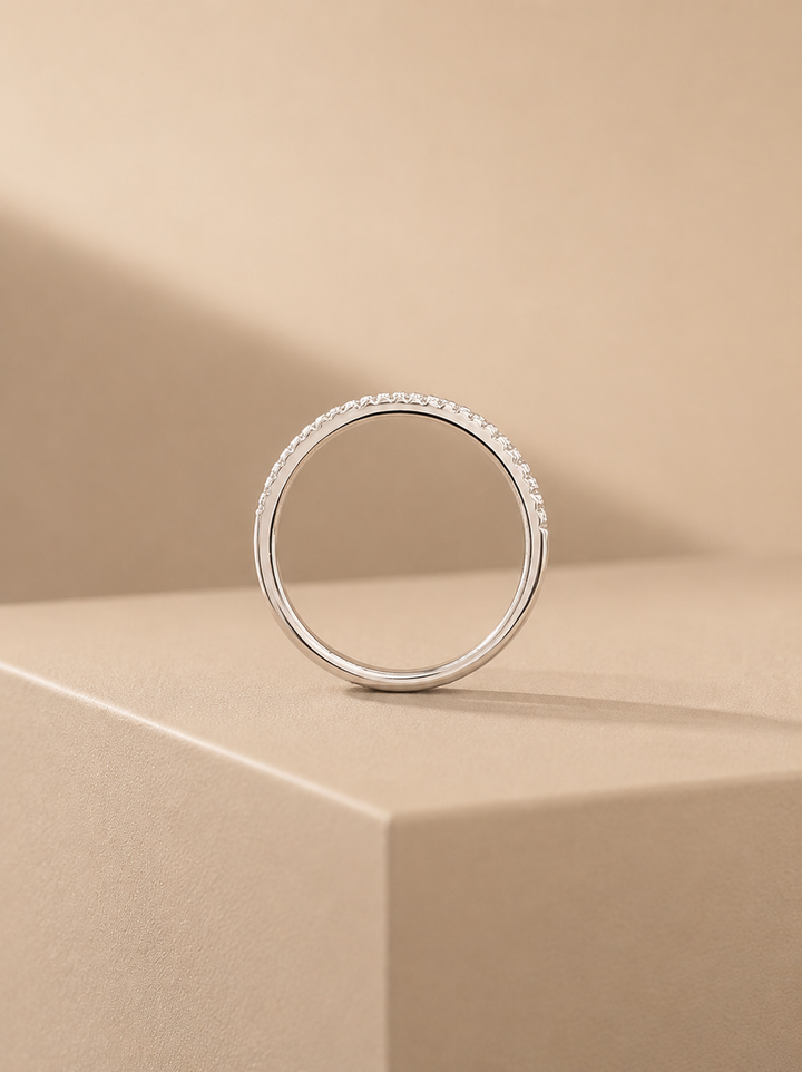 Diamant Minimalistic Eternity Ring 14K Hvidguld