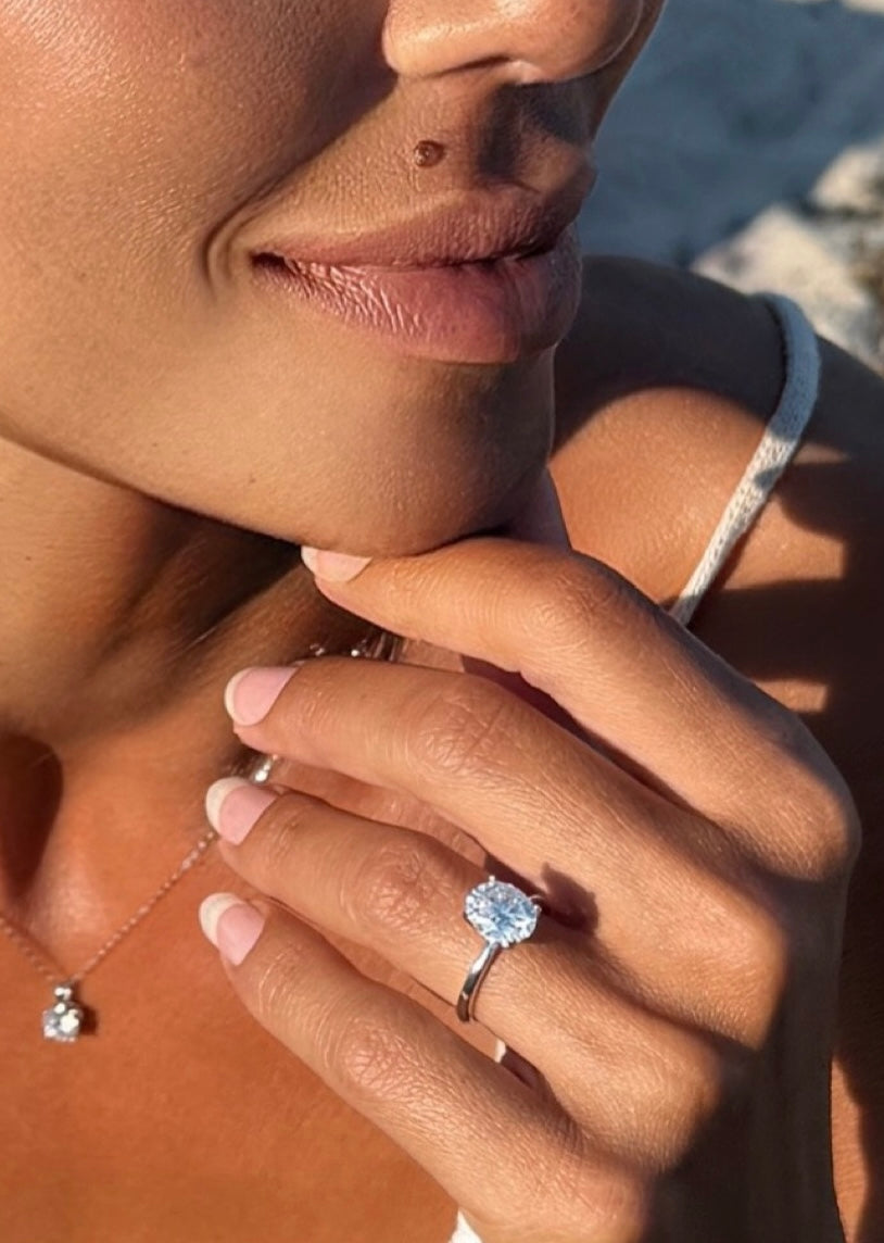 Oval Cut Silver Edt.