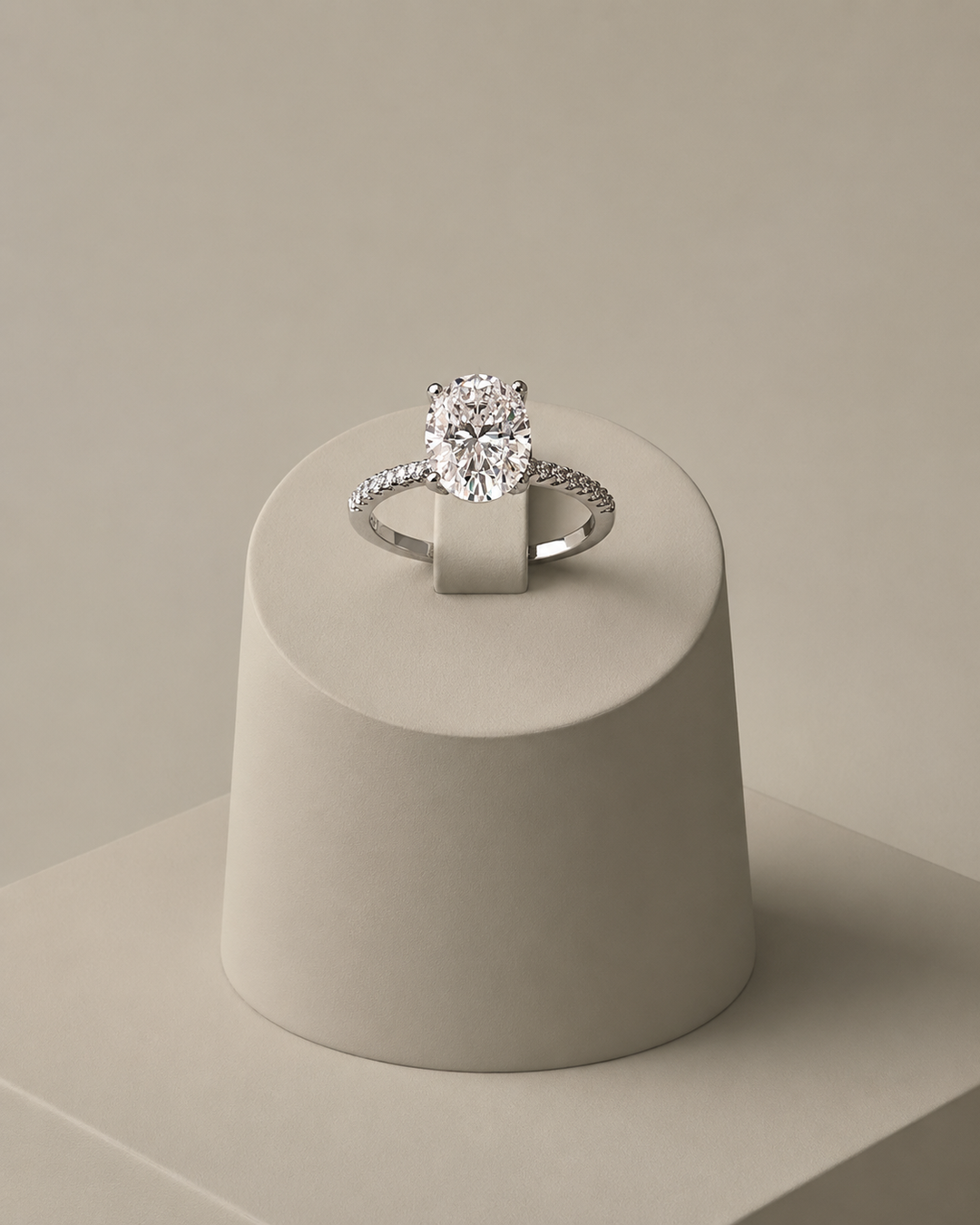Oval Cut Diva Edition 2 ct.
