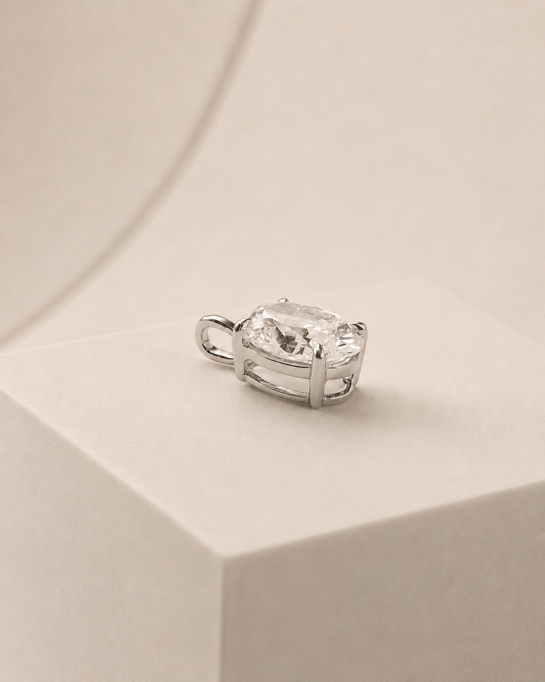 DIAMANT VEDHÆNG OVAL CUT PLATIN 1.19 CT