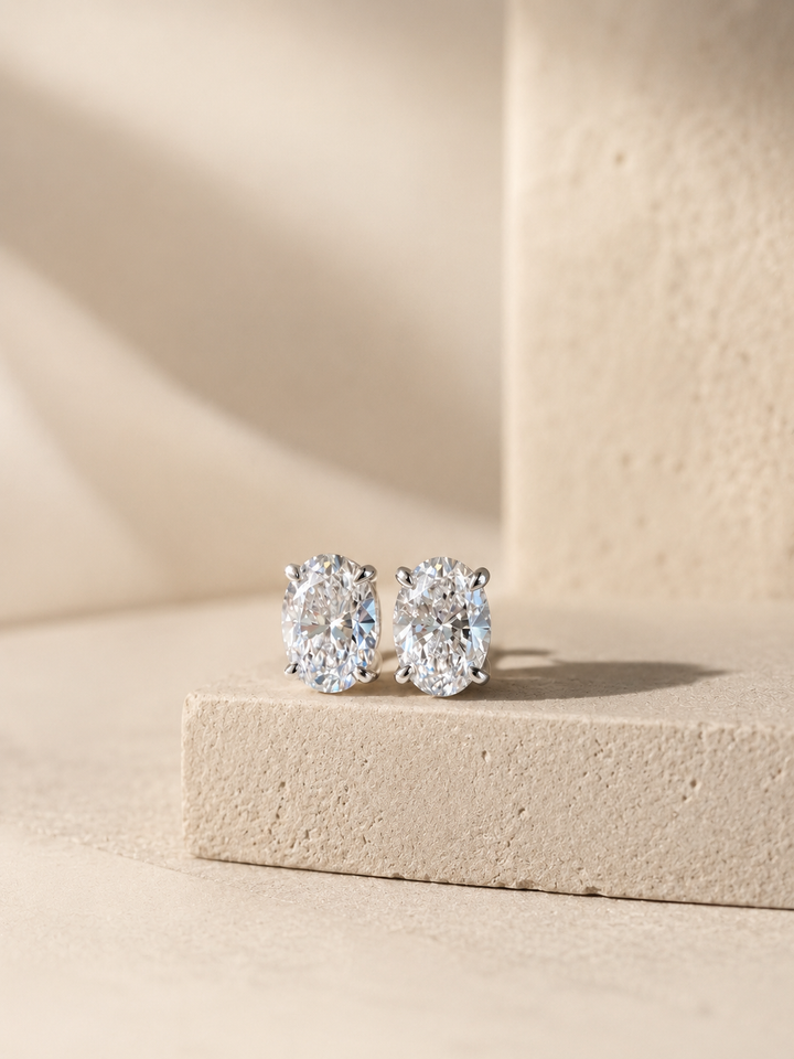 Diamant Oval Cut Ørestikker i Platin – 1.13 ct