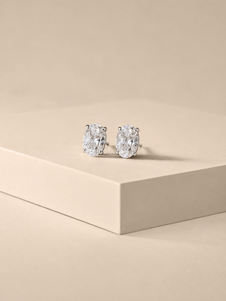 Diamant Oval Cut Ørestikker i Platin – 1.13 ct