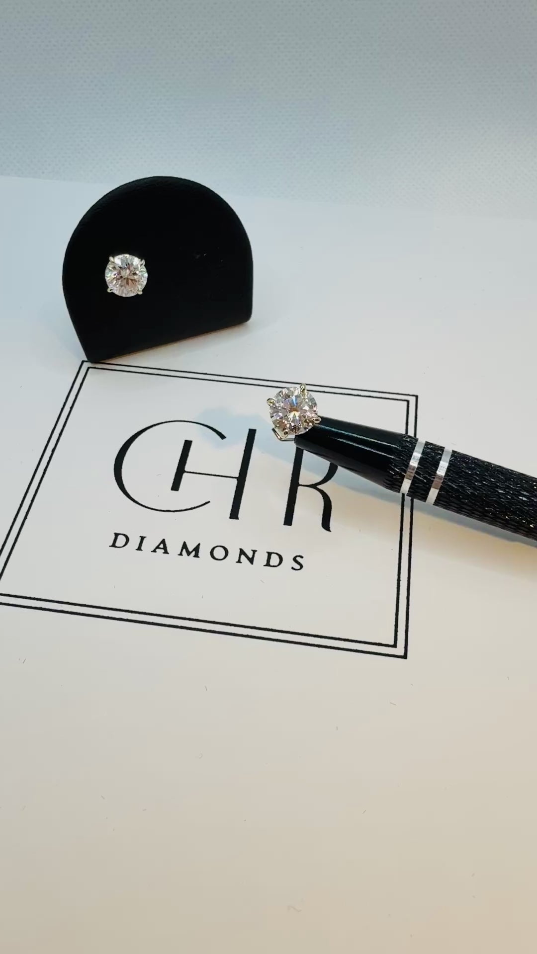 CHR SOLITAIRE ØRESTIK GULD 14 K